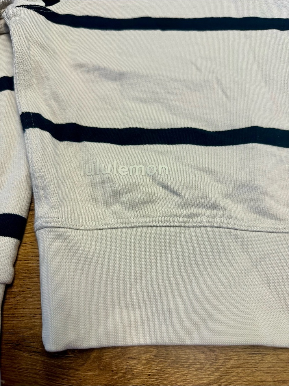 lululemon Perfectly Oversized Cropped Crew Striped Sweatshirt Size 10 - Picture 5 of 5